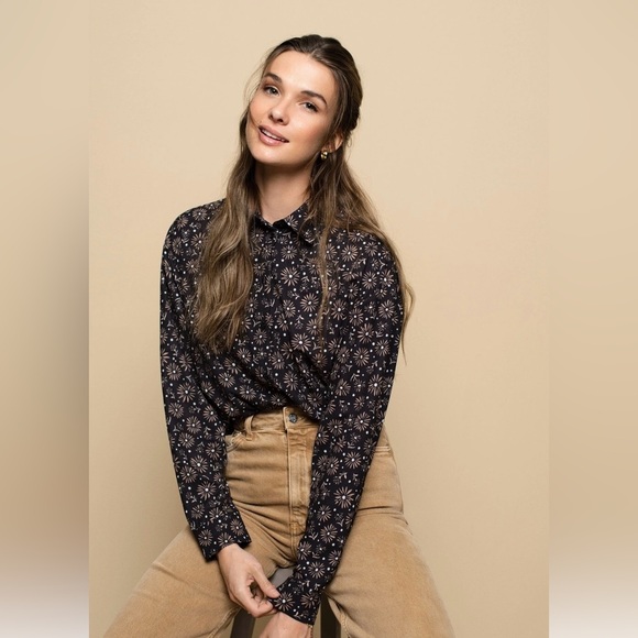 WOMANCE button down shirt - Picture 2 of 7